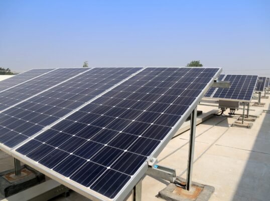 Best Solar Dealers in Bangalore: How to Choose the Right Supplier for Your Home & Business